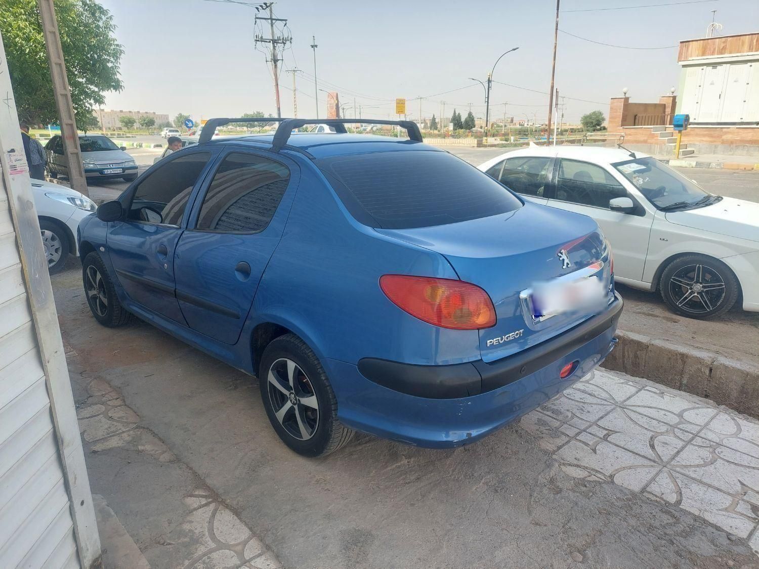 پژو ۲۰۶ صندوق دار v8 - 1393