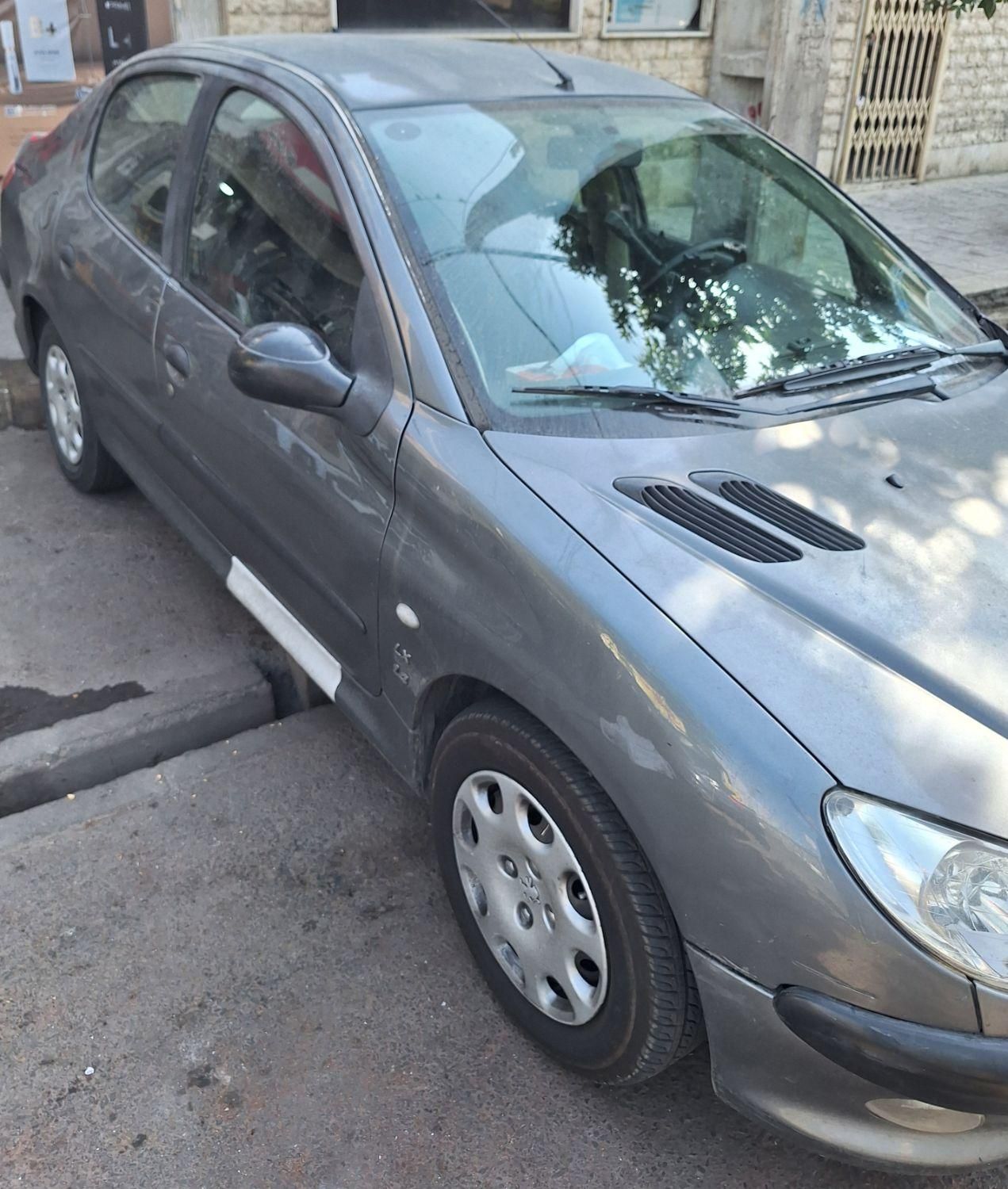 پژو ۲۰۶ صندوق دار v20 - 1388