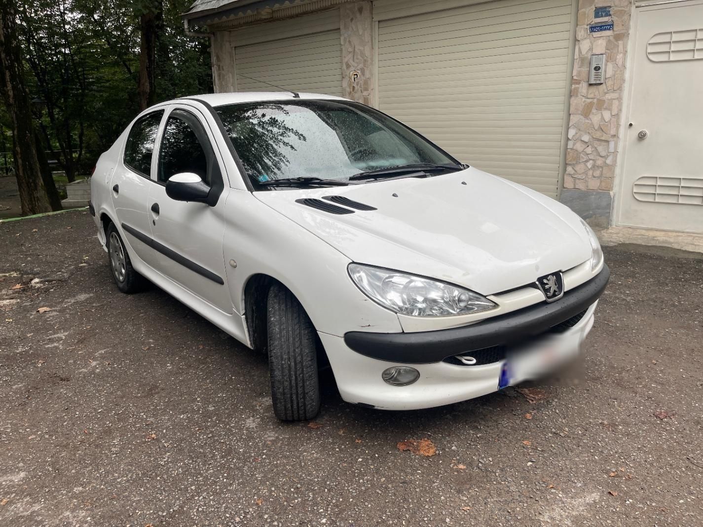 پژو ۲۰۶ صندوق دار v8 - 1396
