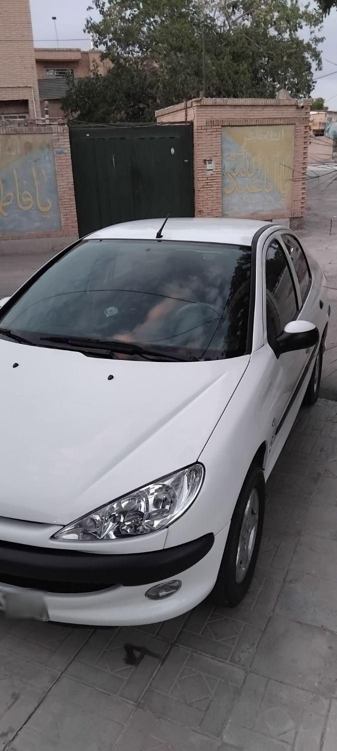 پژو ۲۰۶ صندوق دار v8 - 1390