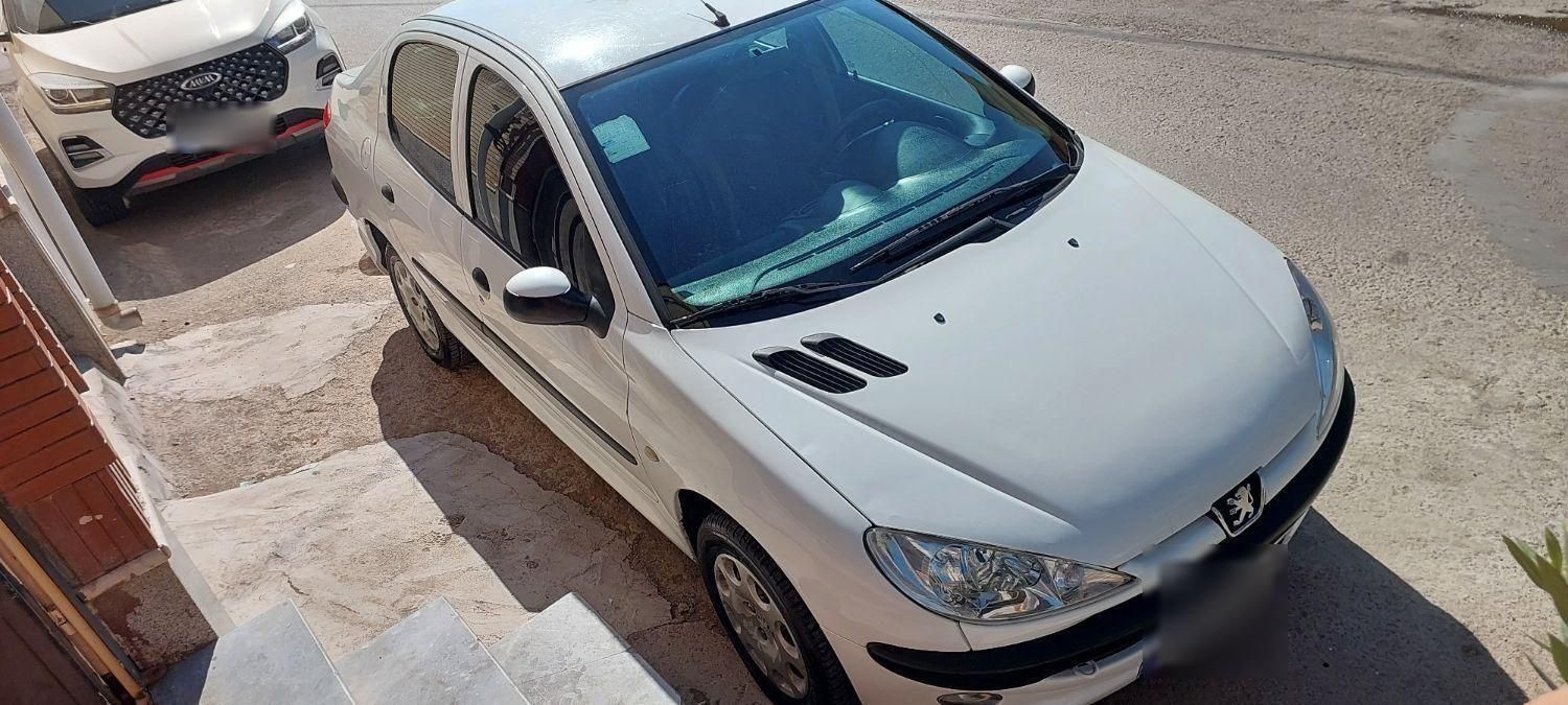 پژو ۲۰۶ صندوق دار v8 - 1395