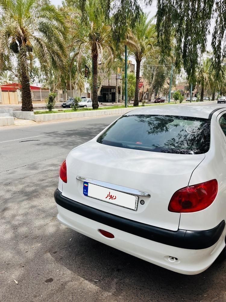 پژو ۲۰۶ صندوق دار v8 - 1394