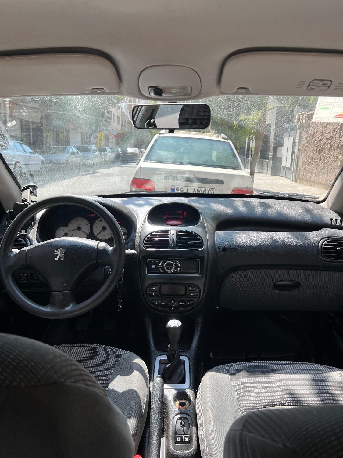 پژو ۲۰۶ صندوق دار v8 - 1394