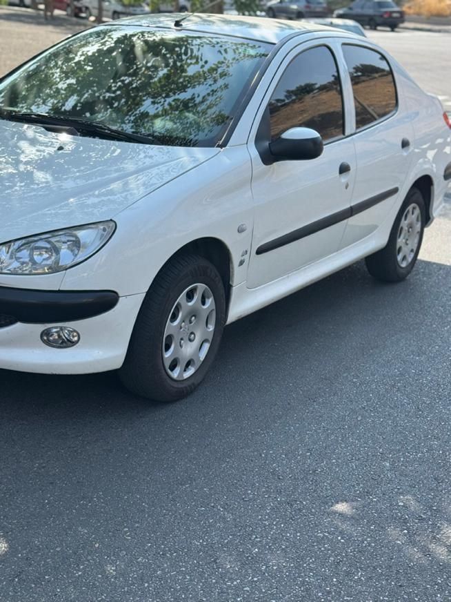 پژو ۲۰۶ صندوق دار v8 - 1396