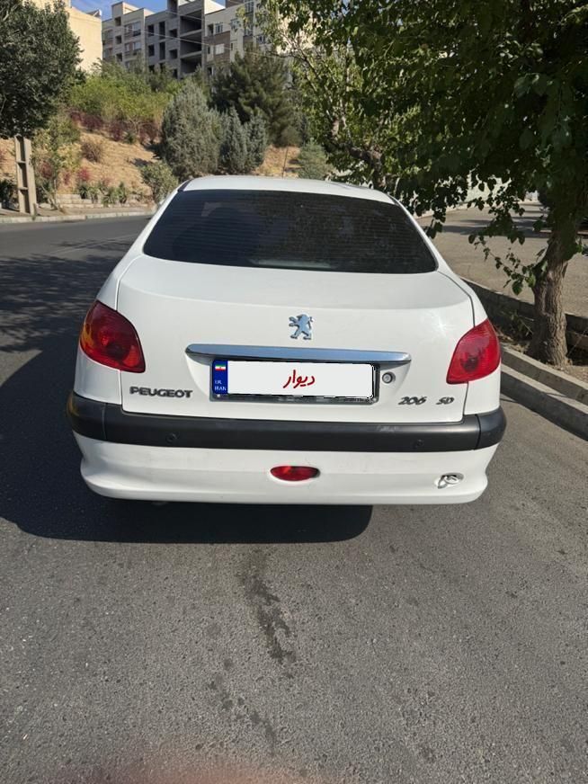 پژو ۲۰۶ صندوق دار v8 - 1396