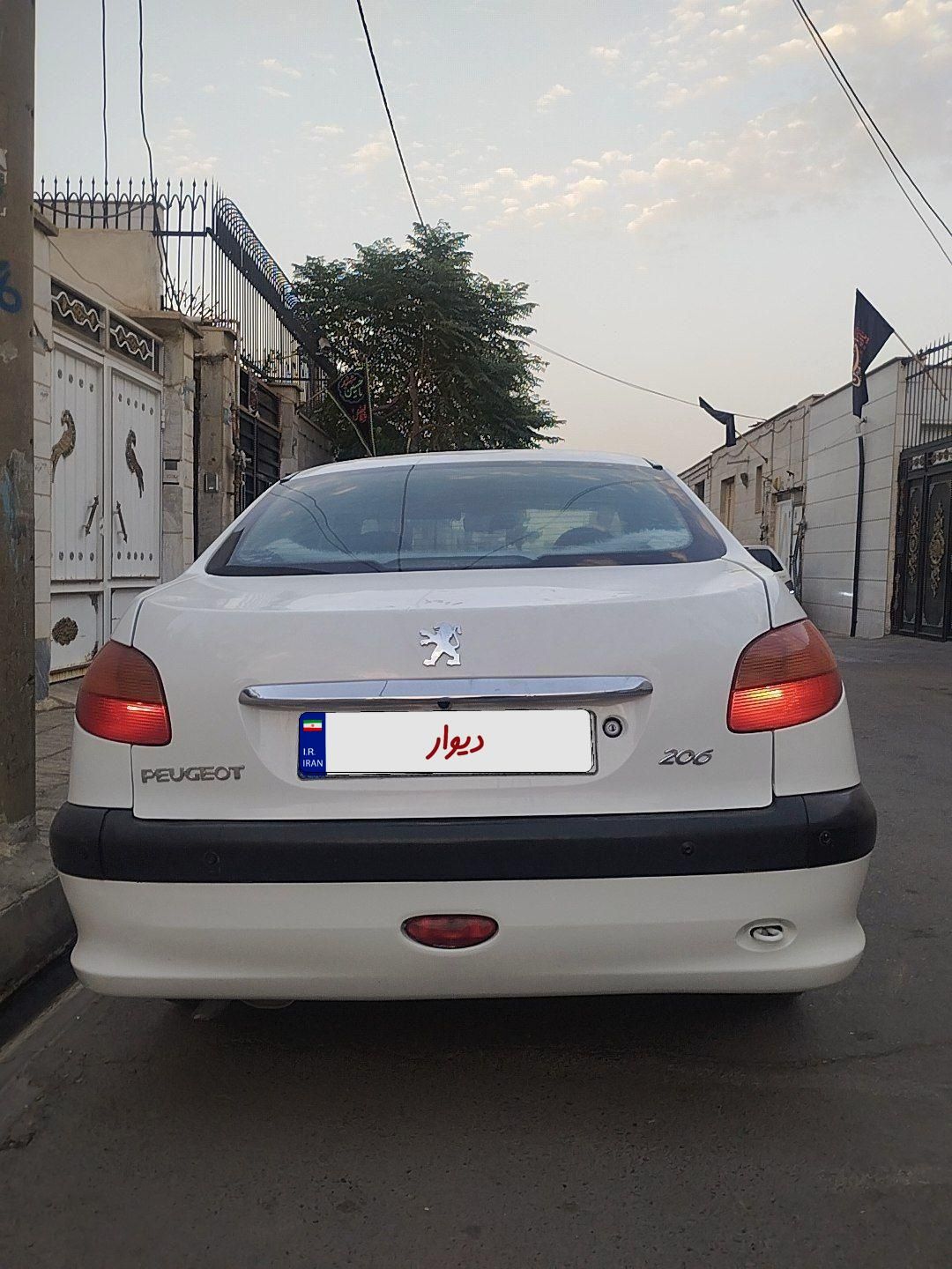 پژو ۲۰۶ صندوق دار v8 - 1389