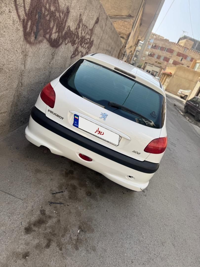 پژو 206 تیپ 3 - 1390