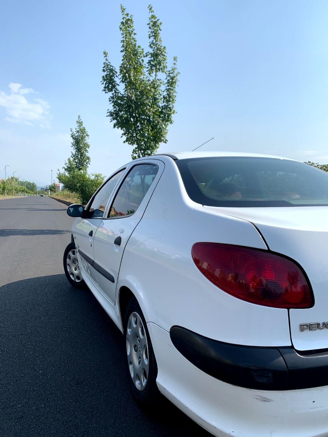 پژو ۲۰۶ صندوق دار v8 - 1398