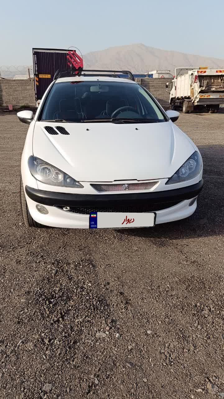 پژو ۲۰۶ صندوق دار v8 - 1393
