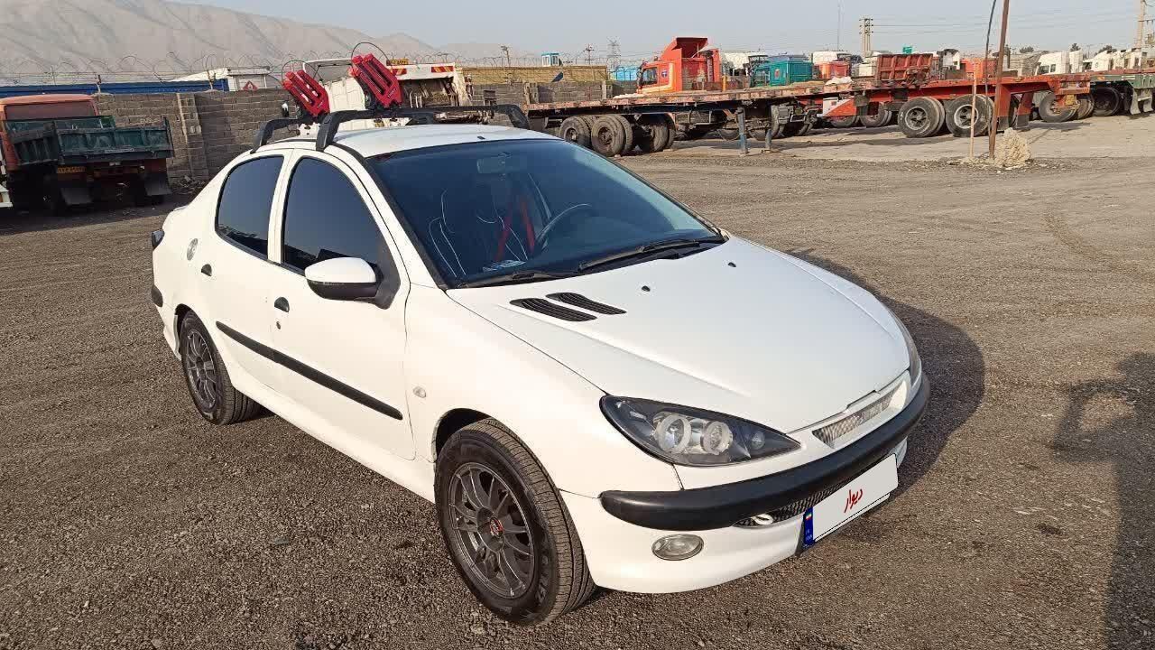 پژو ۲۰۶ صندوق دار v8 - 1393