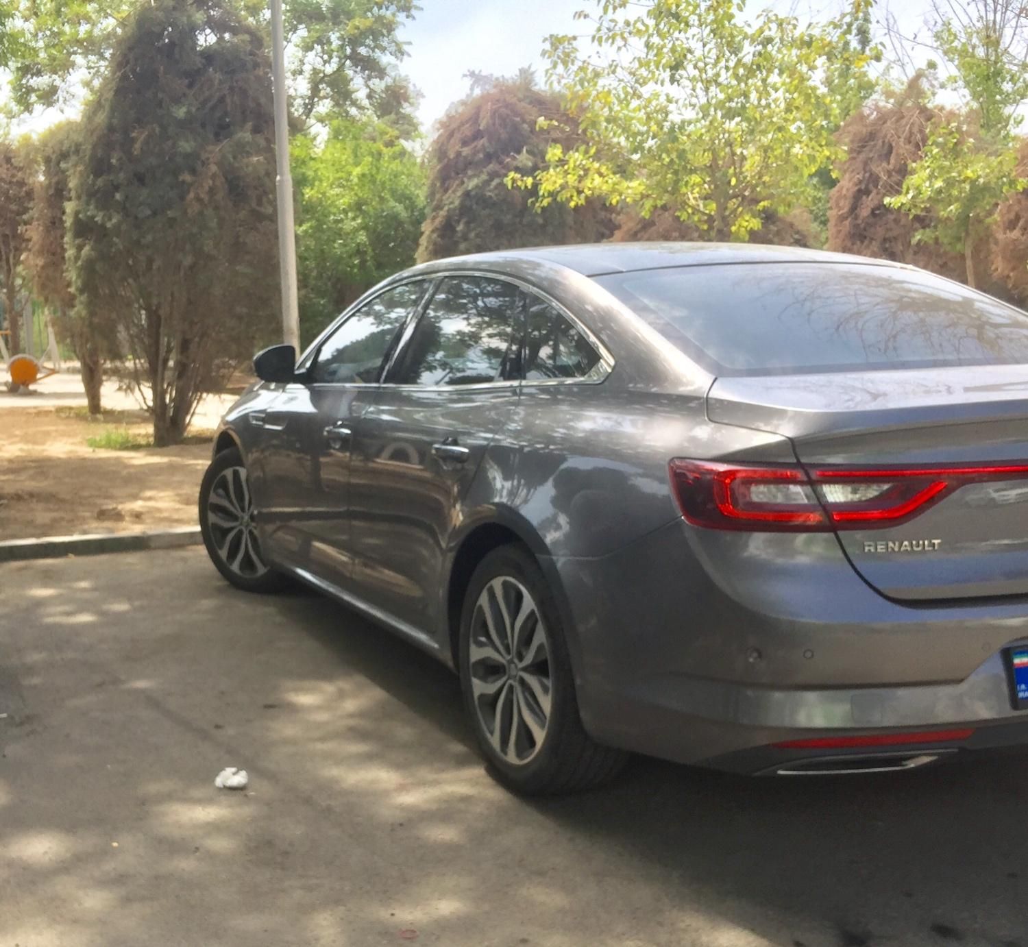 خودرو رنو، تالیسمان آگهی ann_19348718