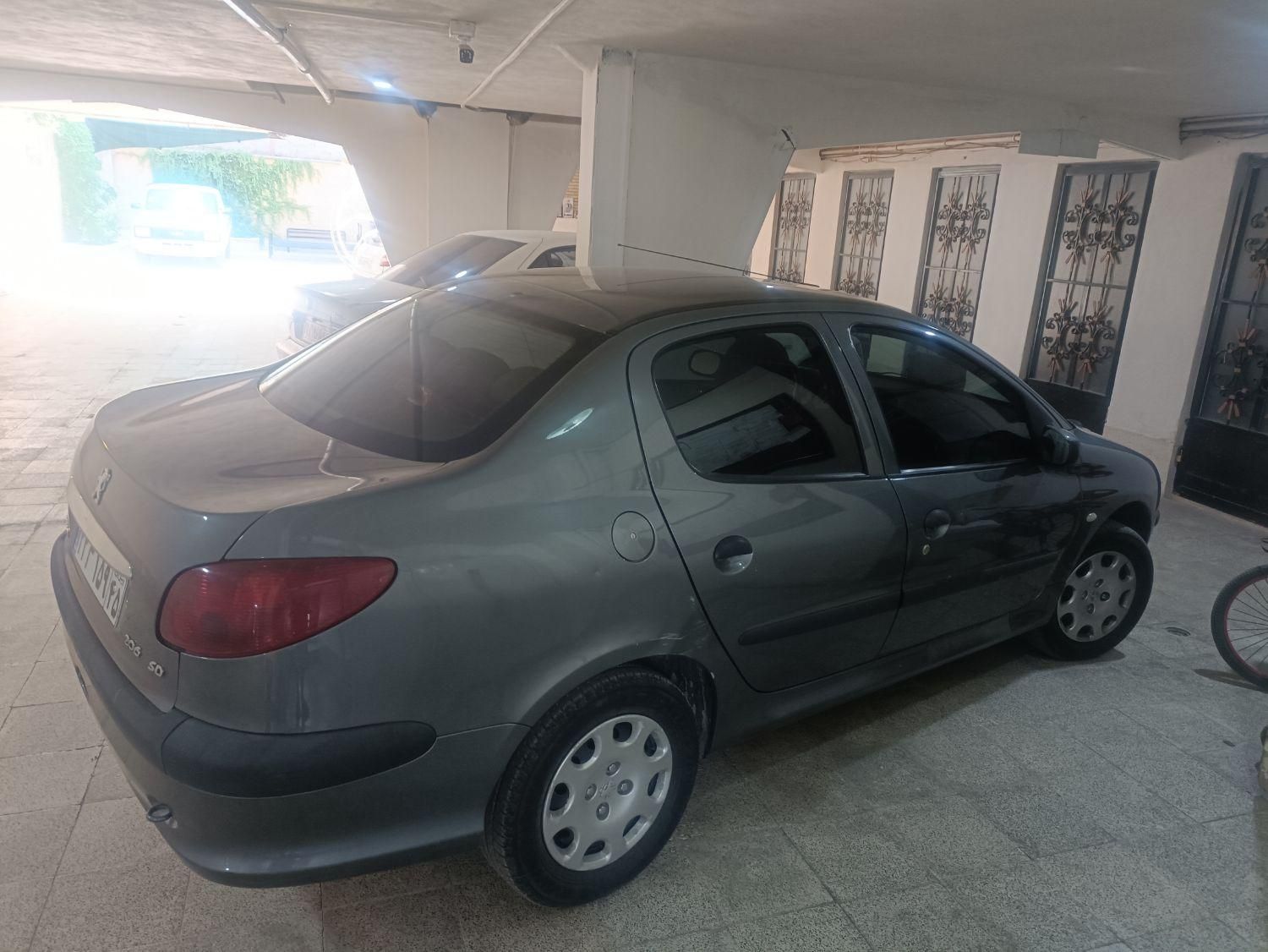 پژو ۲۰۶ صندوق دار v8 - 1398
