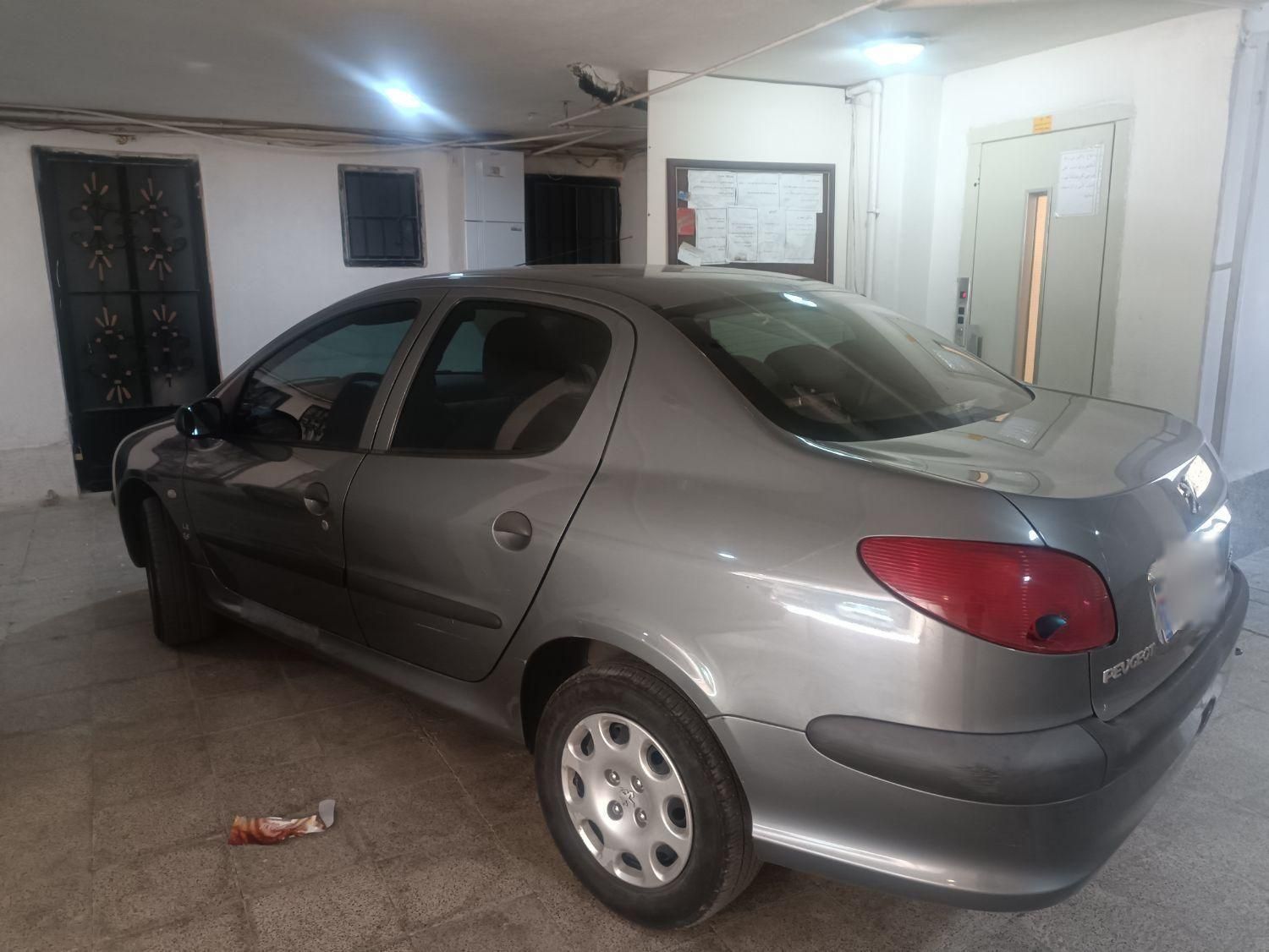 پژو ۲۰۶ صندوق دار v8 - 1398