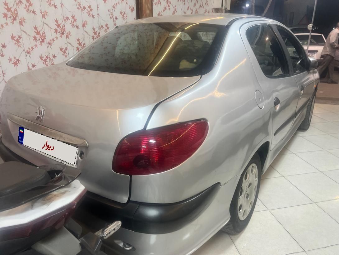پژو ۲۰۶ صندوق دار v8 - 1386