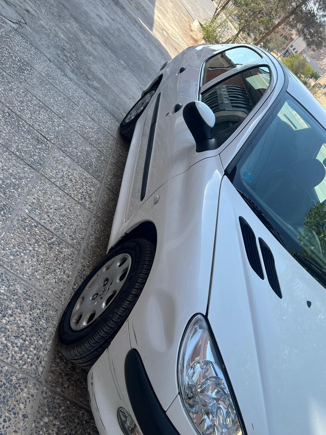 پژو ۲۰۶ صندوق دار v8 - 1396