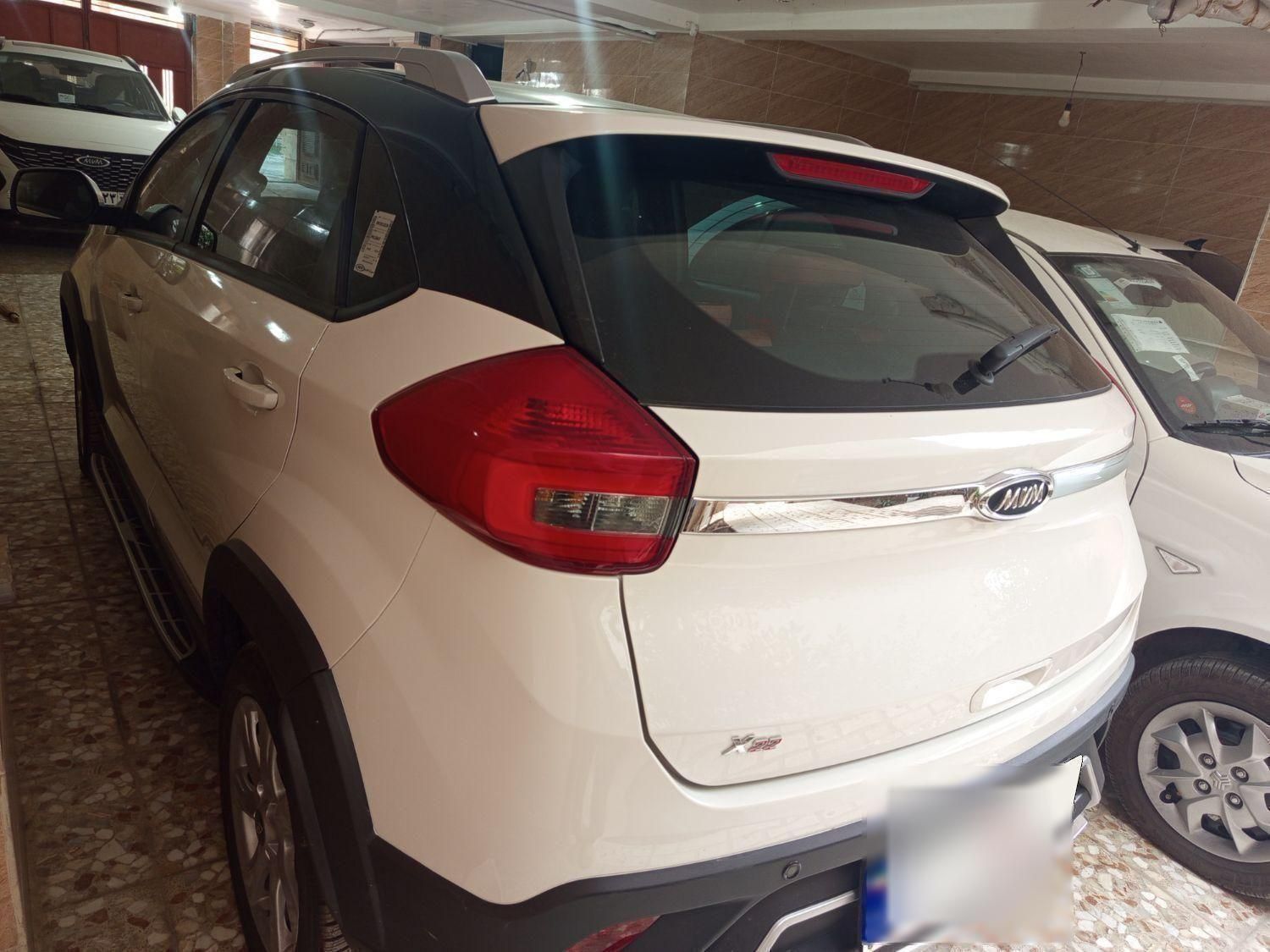 خودرو ام وی ام، X22 آگهی ann_19349388