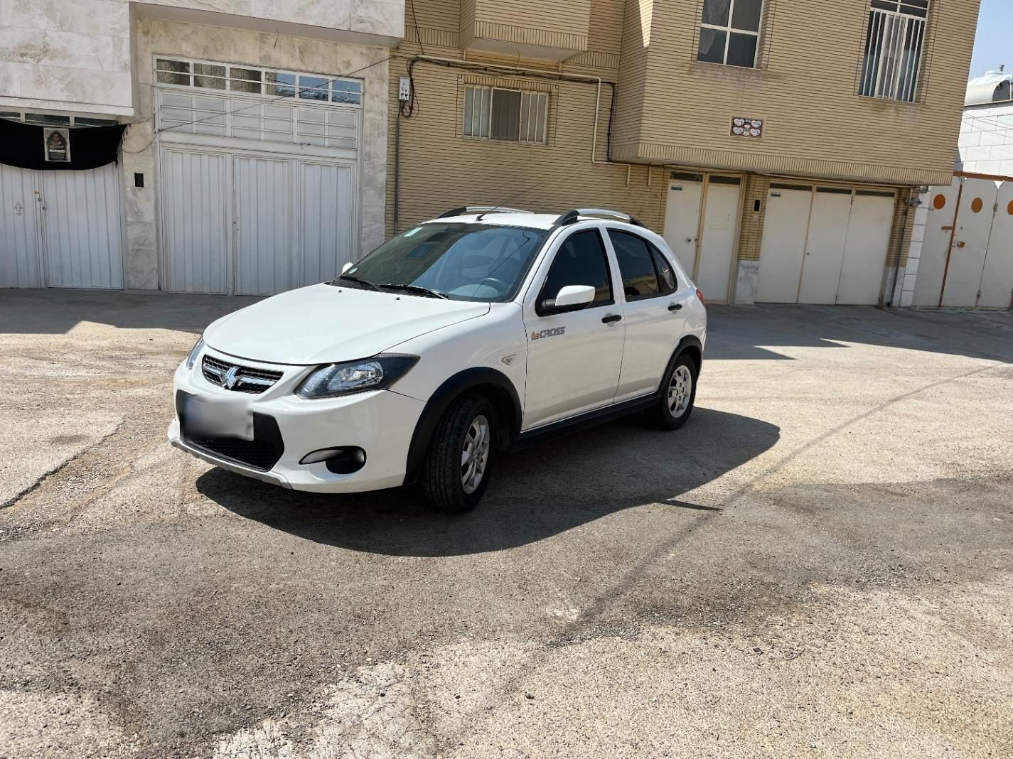 خودرو کوییک، معمولی آگهی ann_19349456