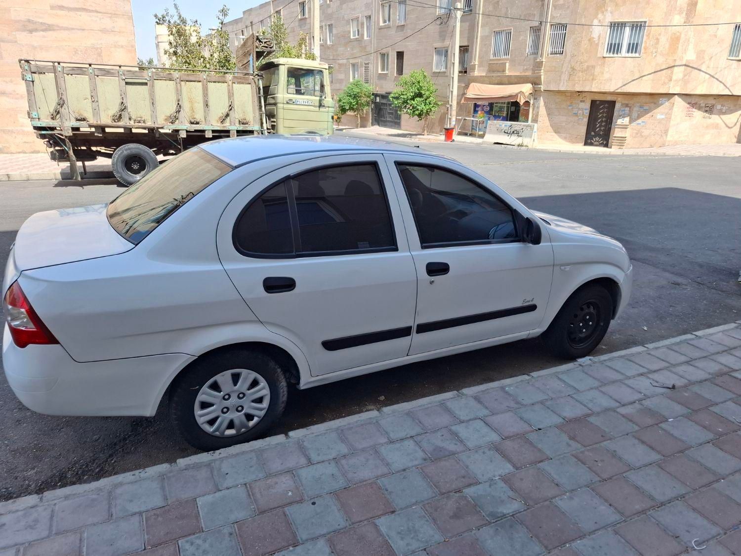 تیبا صندوق دار SX - 1393