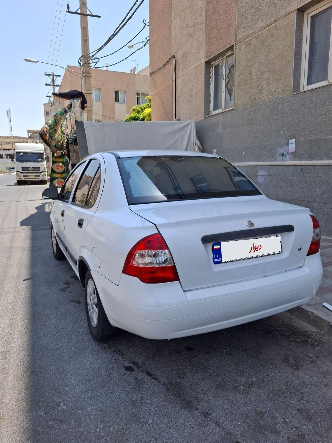 تیبا صندوق دار SX - 1393