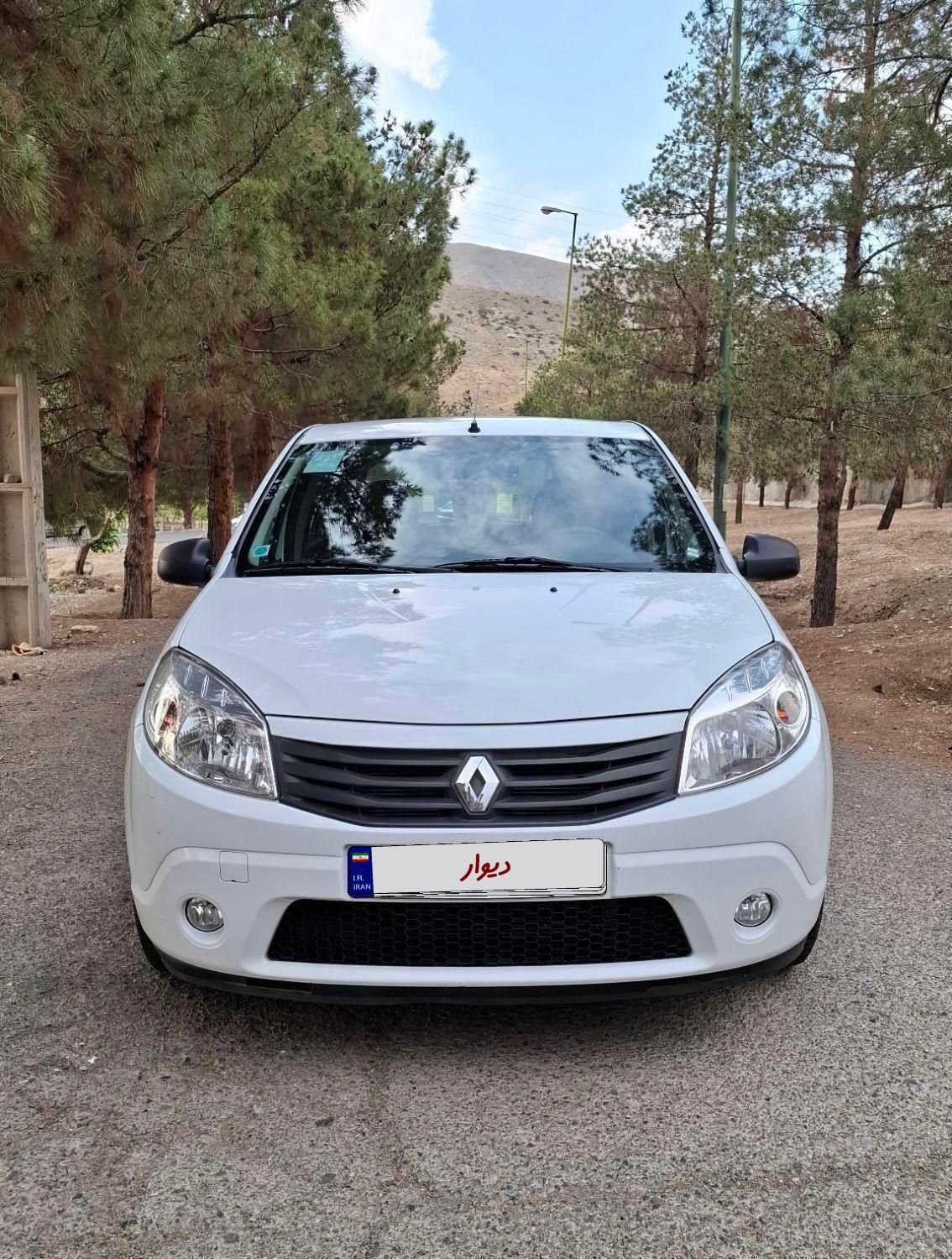 رنو ساندرو دنده ای - 1396