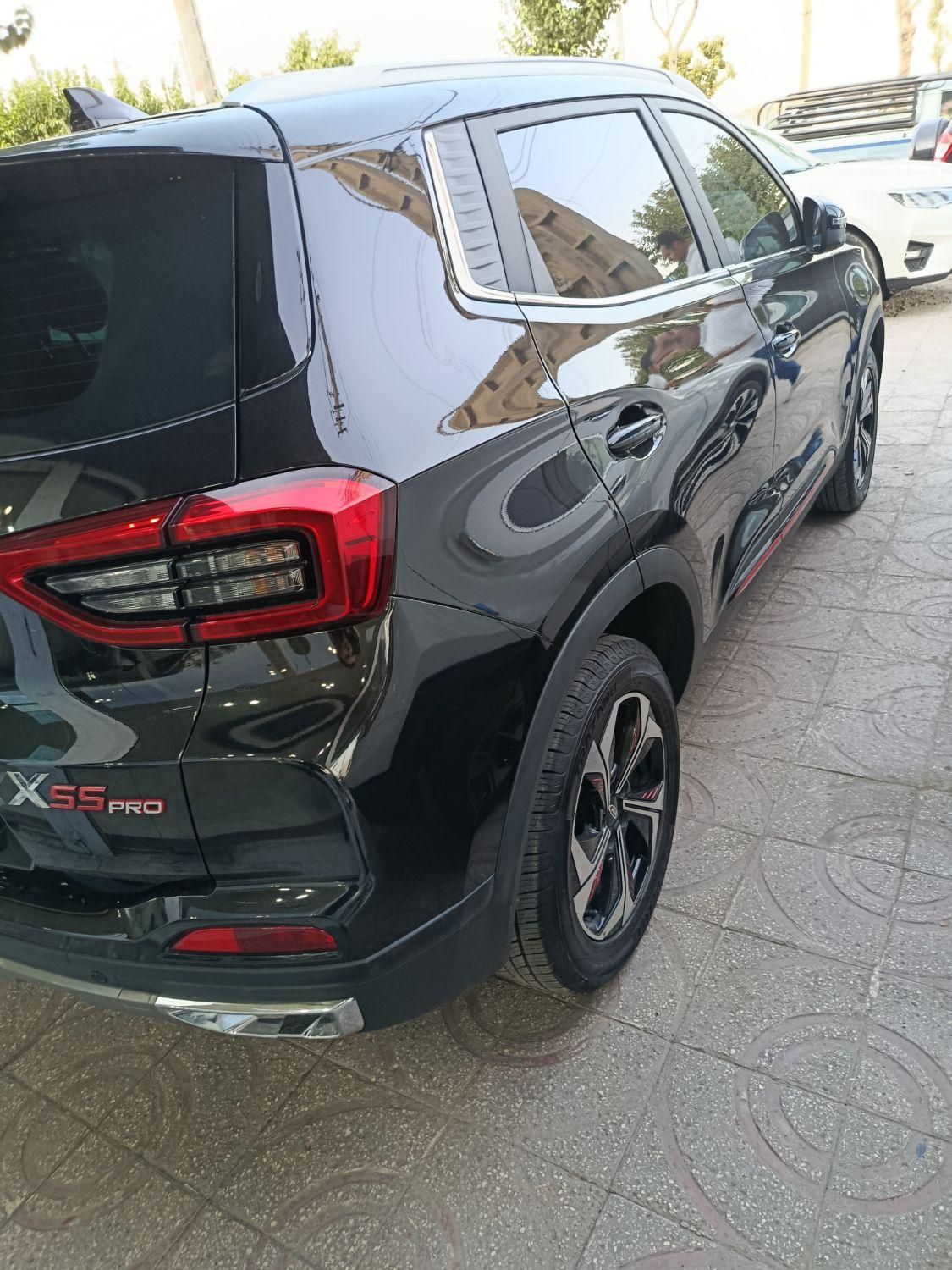 ام وی ام X55 پرو اکسلنت - 1402