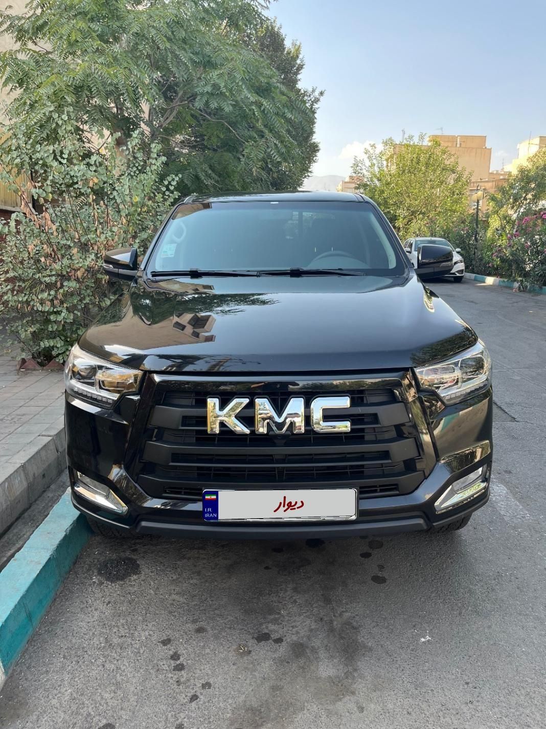 خودرو کی ام سی، T8 آگهی ann_19349905