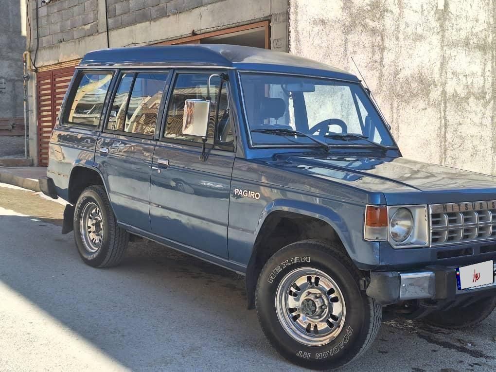 میتسوبیشی پاجرو چهار درب اتوماتیک - 1990