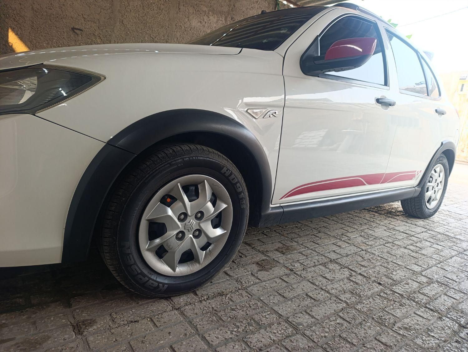 خودرو کوییک، R آگهی ann_19349947