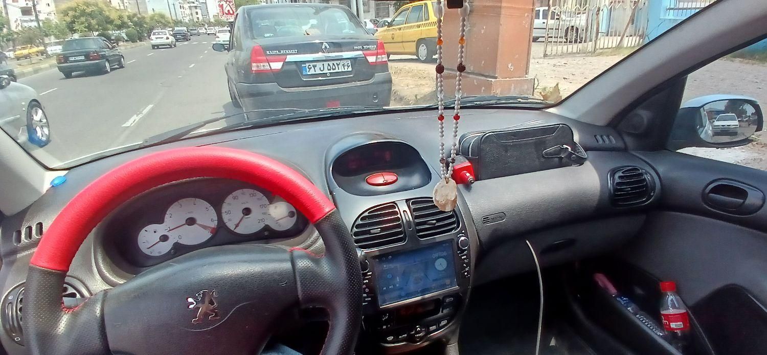 پژو ۲۰۶ صندوق دار v8 - 1396