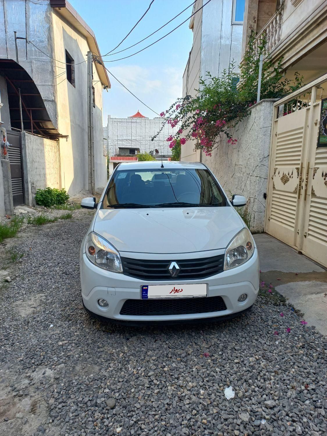 رنو ساندرو اتوماتیک - 1396