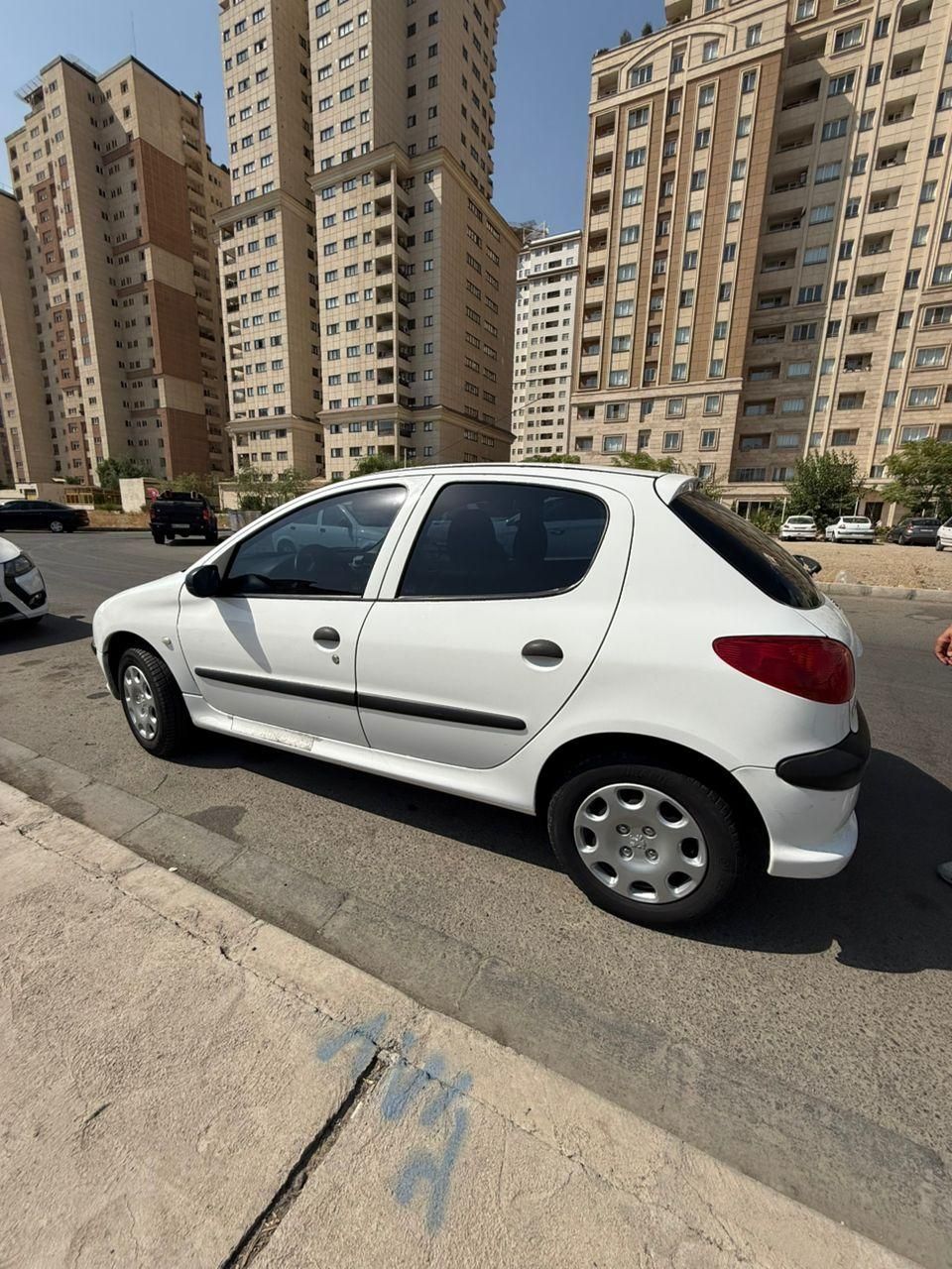 پژو 206 تیپ 2 - 1398