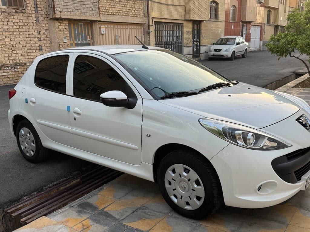 خودرو پژو، 207 آگهی ann_19350146