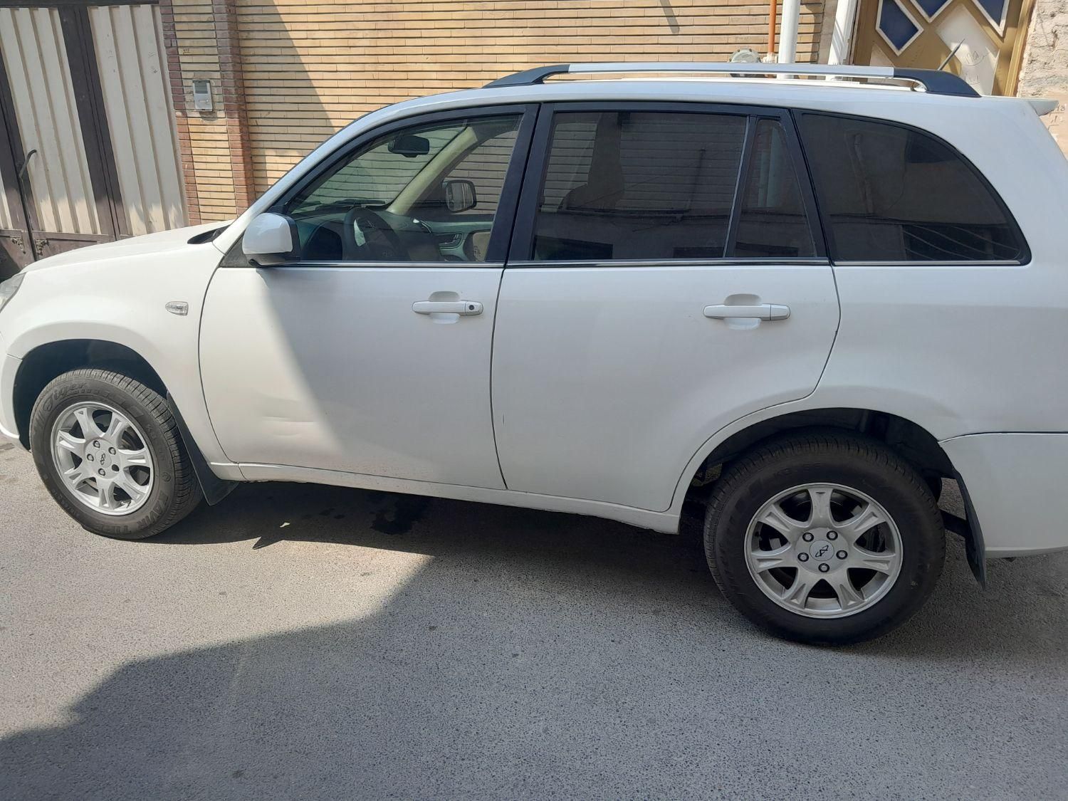 ام وی ام X33 دنده‌ای ساده - 1393