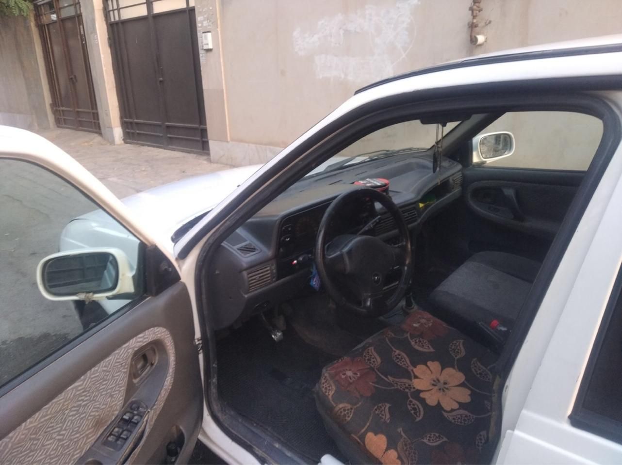 دوو سیلو سدان - 1378