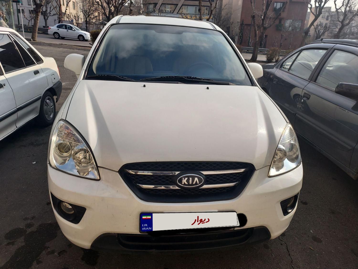 کیا کارنز فول UN - 2010