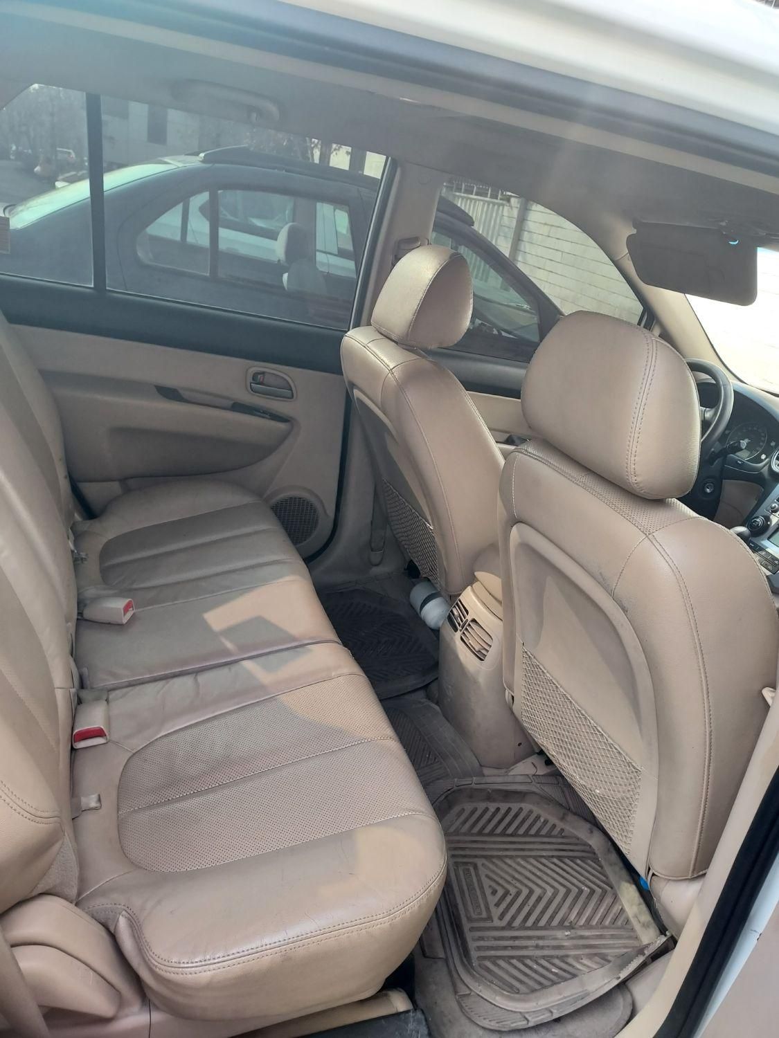 کیا کارنز فول UN - 2010