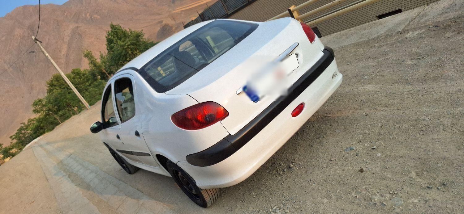 پژو ۲۰۶ صندوق دار v8 - 1391