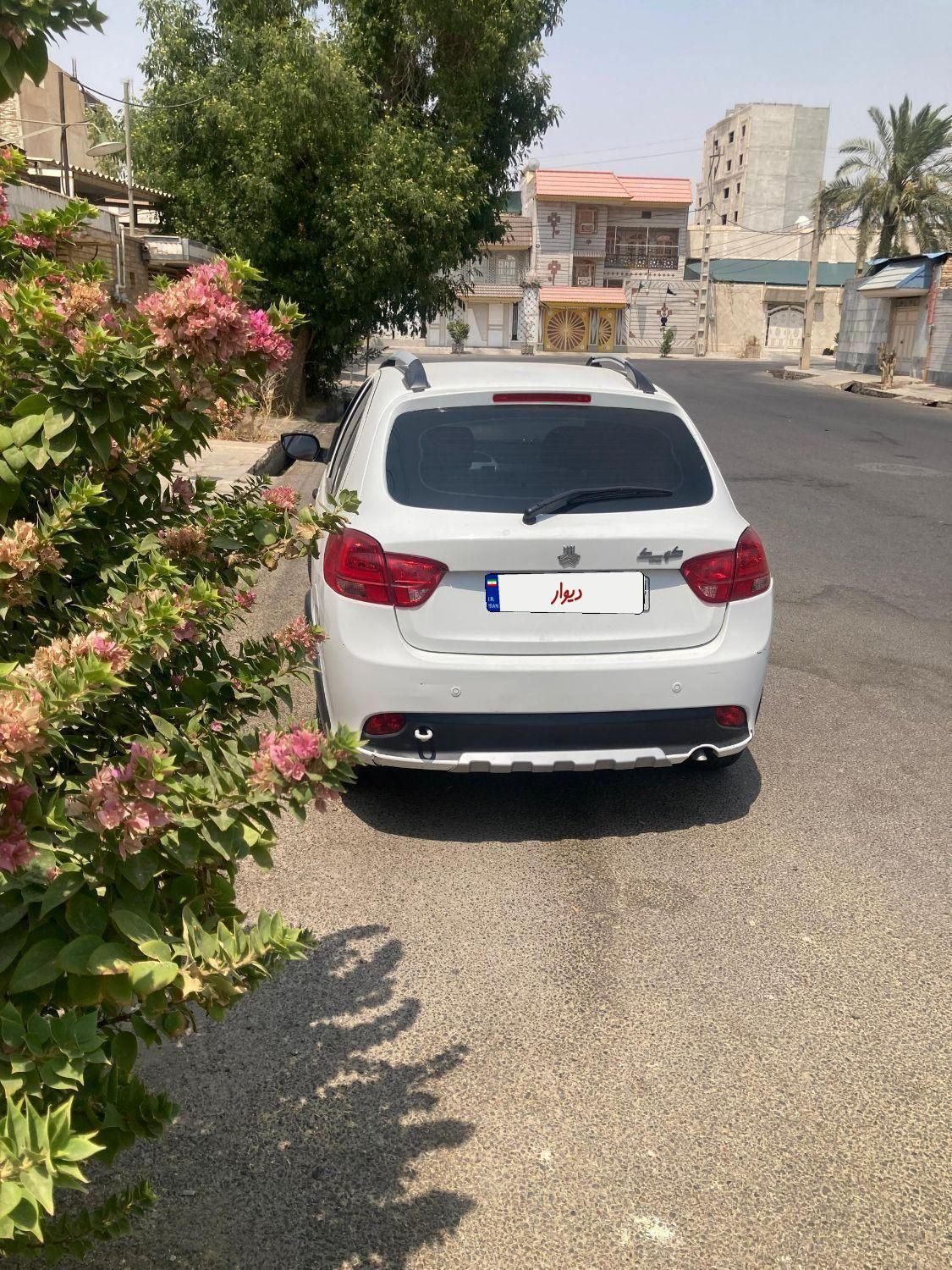 خودرو کوییک، R آگهی ann_19352279