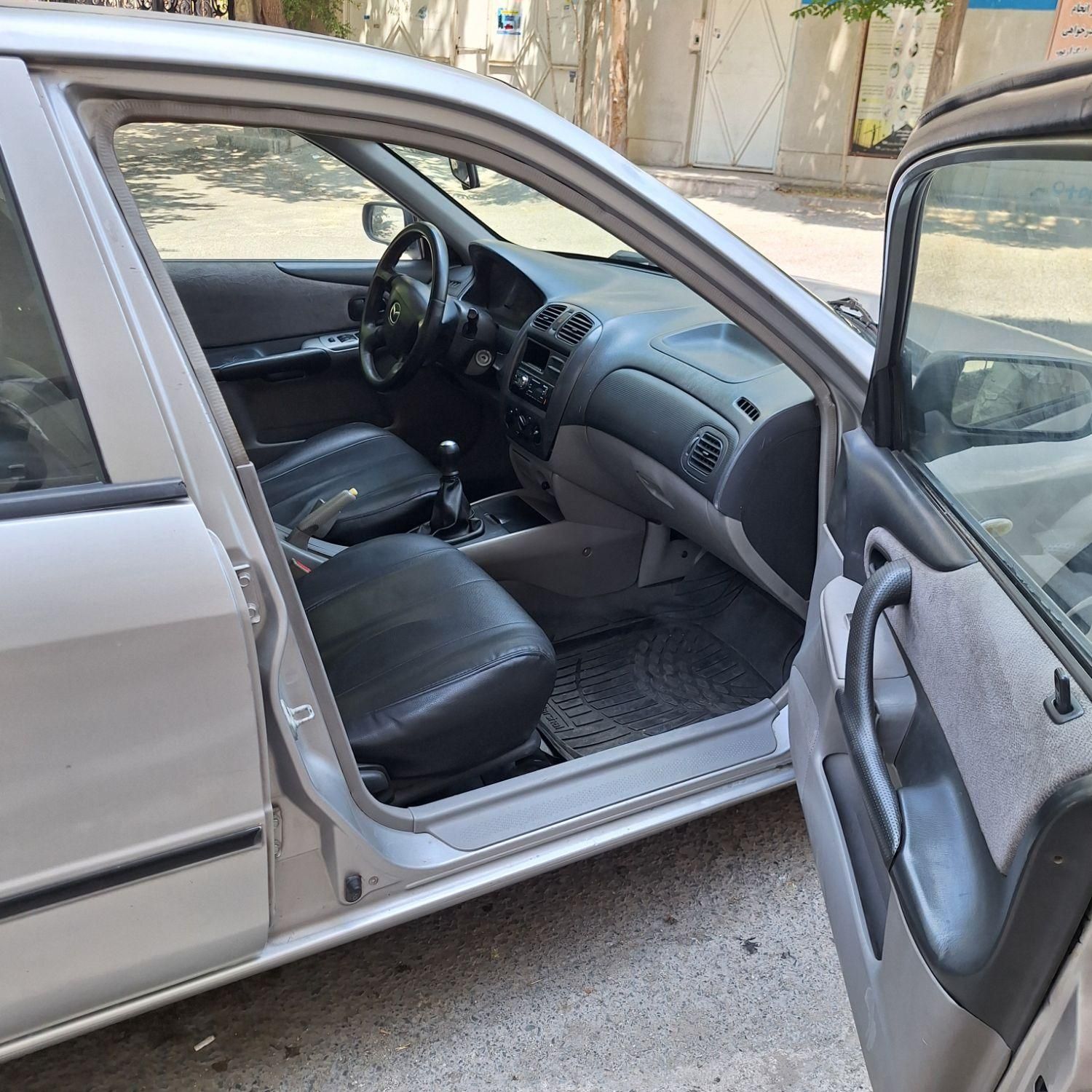 مزدا 323 دنده ای - 1384
