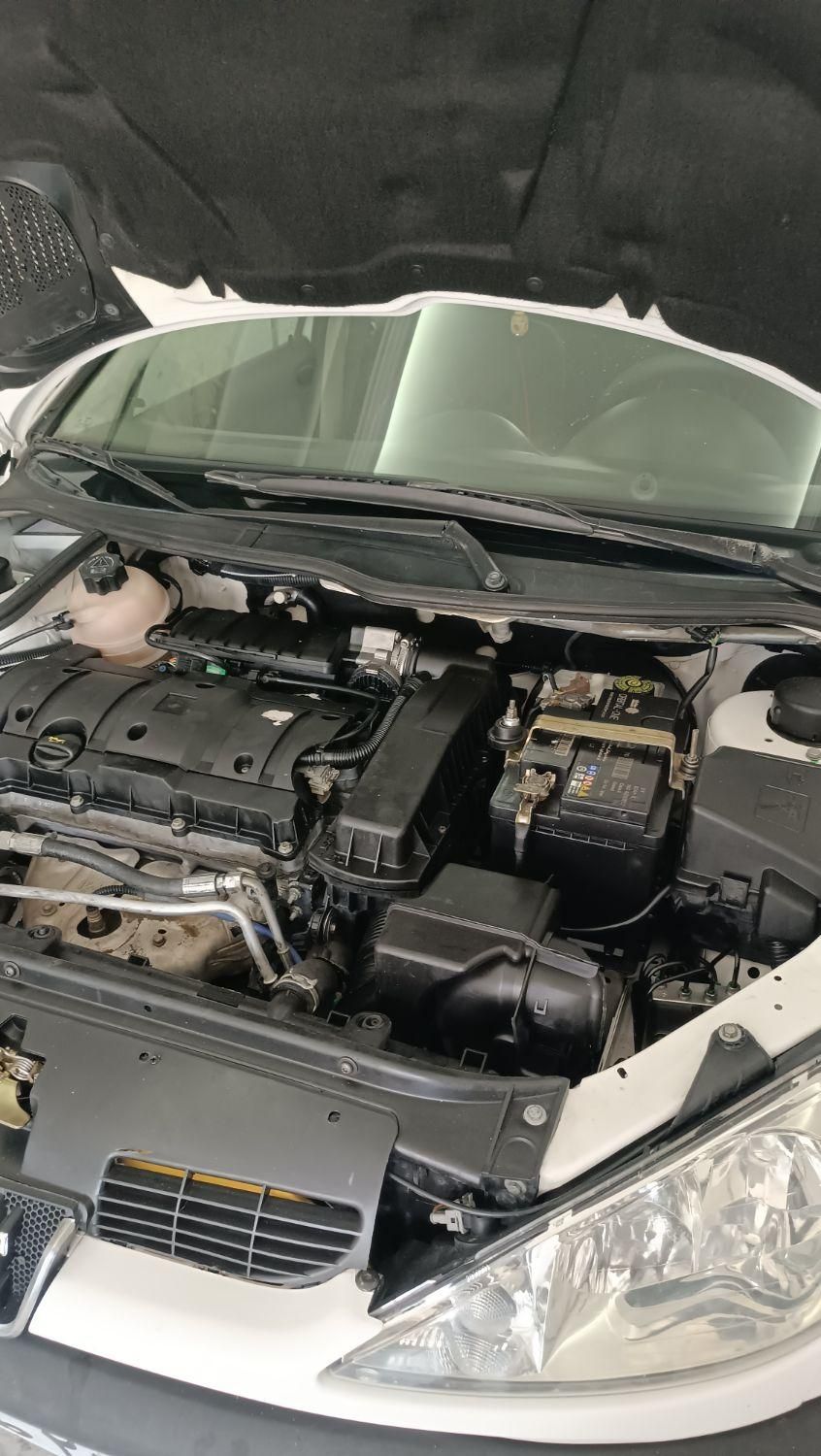پژو ۲۰۶ صندوق دار v8 - 1390