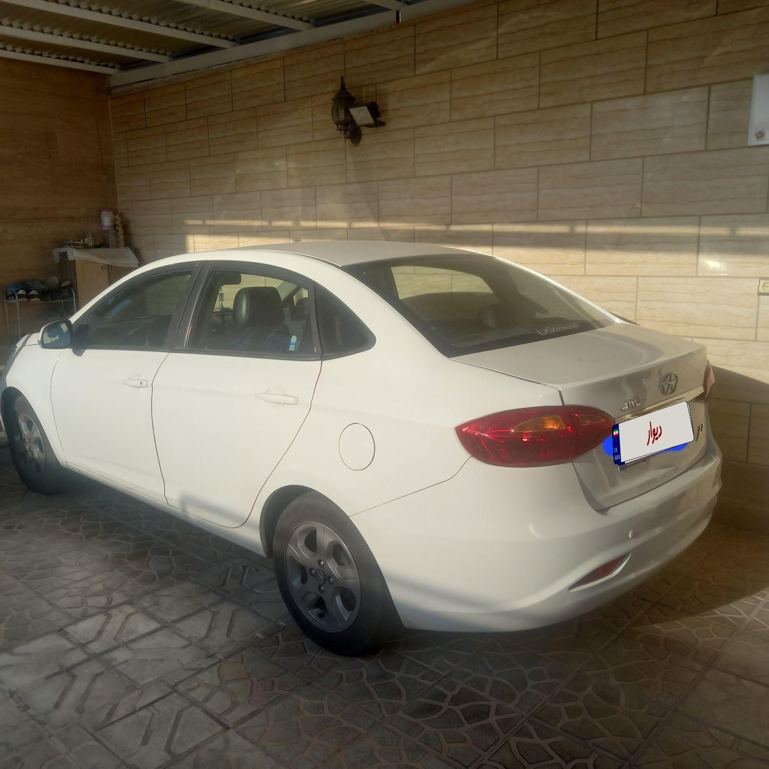 جک J4 اتوماتیک ساده - 1400