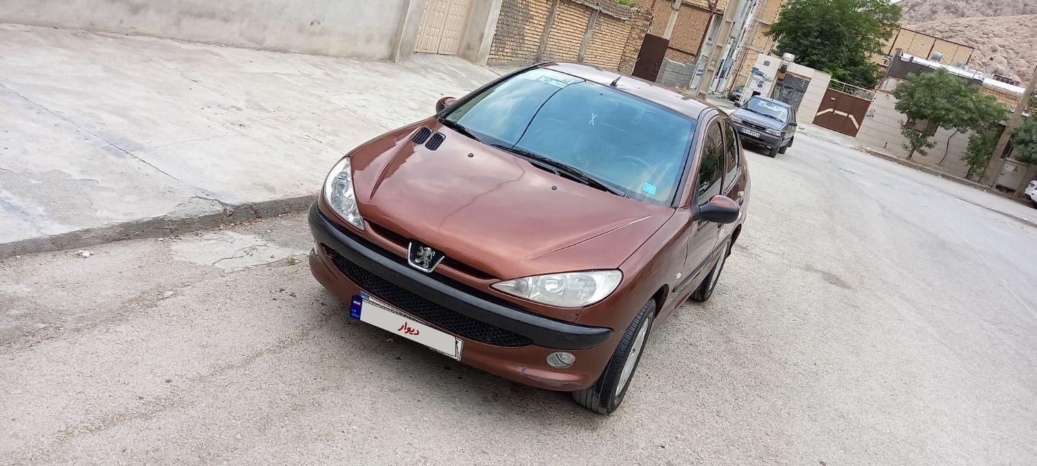 پژو ۲۰۶ صندوق دار v8 - 1390