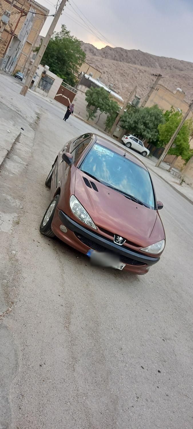 پژو ۲۰۶ صندوق دار v8 - 1390