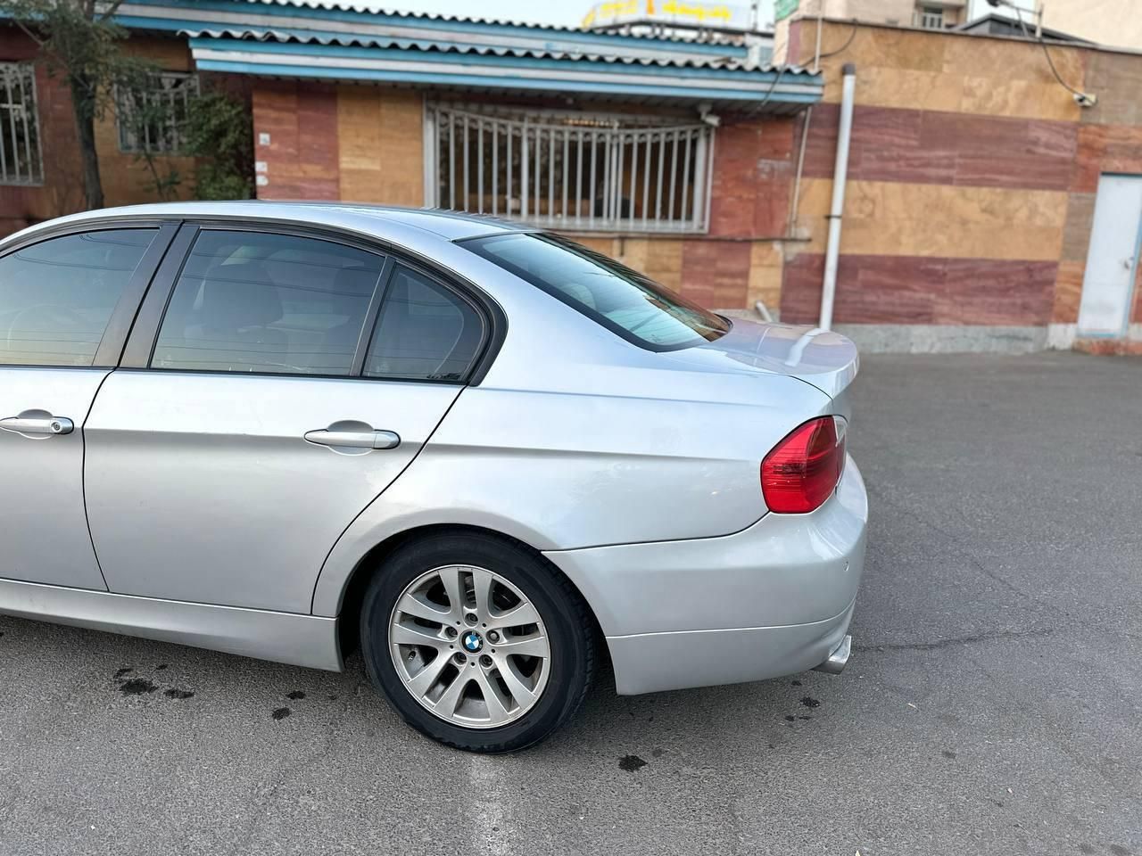ب ام و سری 3 سدان 320i - 2006