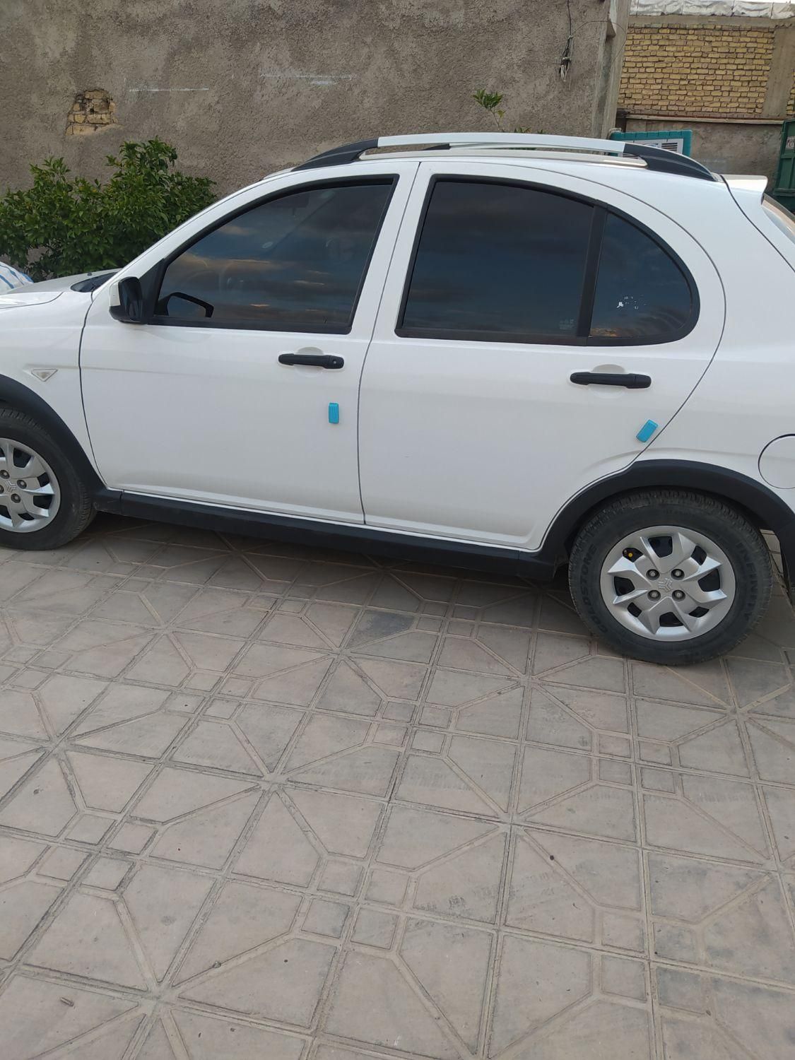 خودرو کوییک، معمولی آگهی ann_19352488
