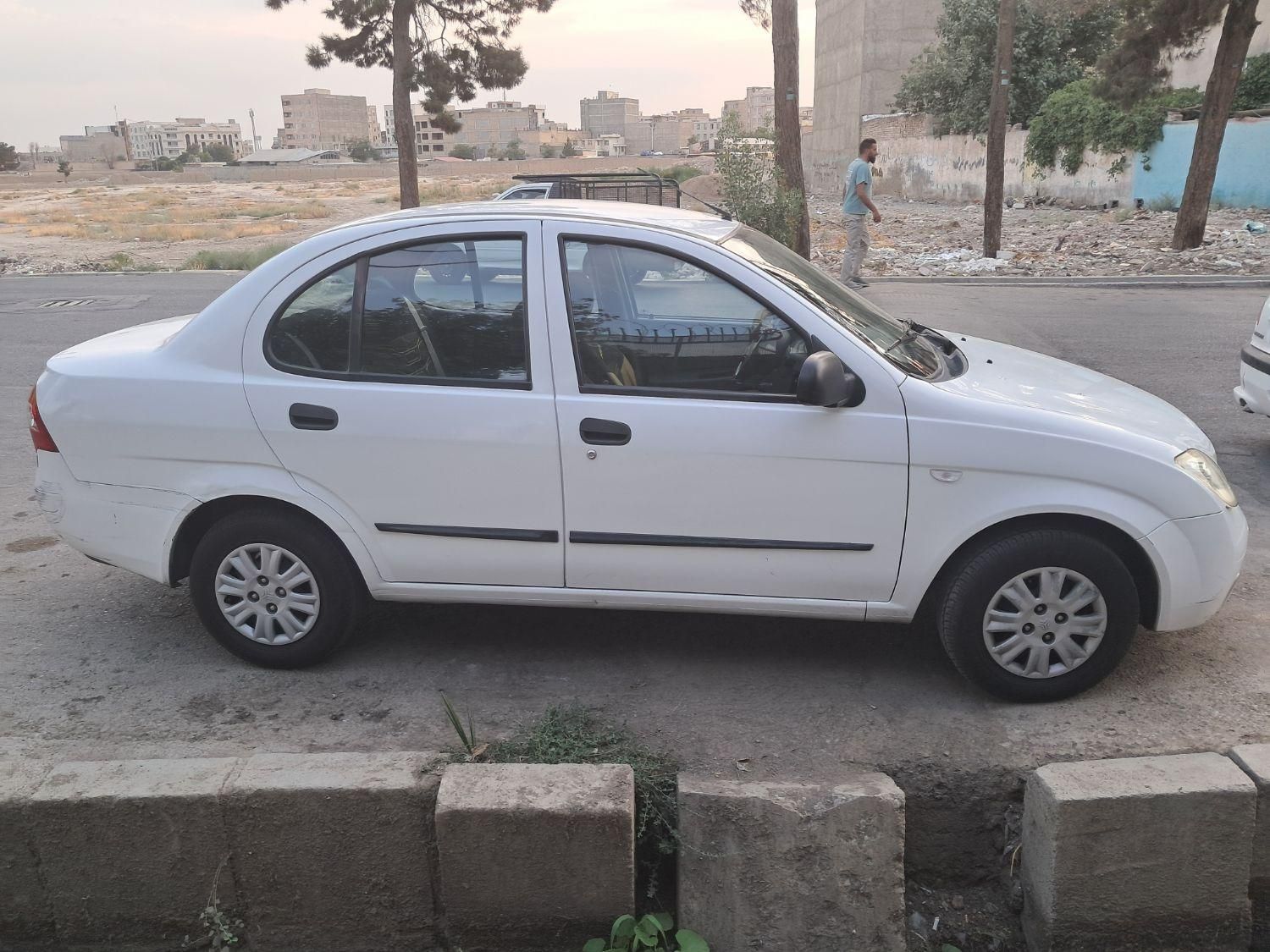 تیبا صندوق دار SX - 1397