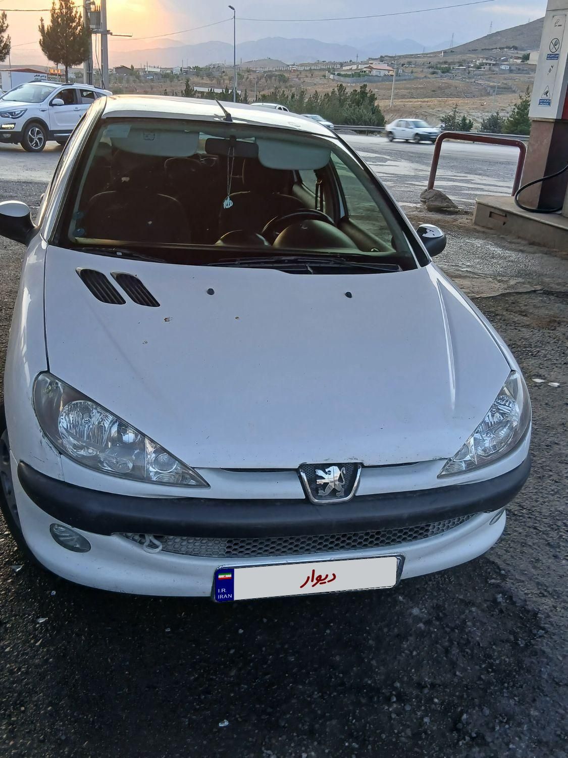 پژو ۲۰۶ صندوق دار v8 - 1391