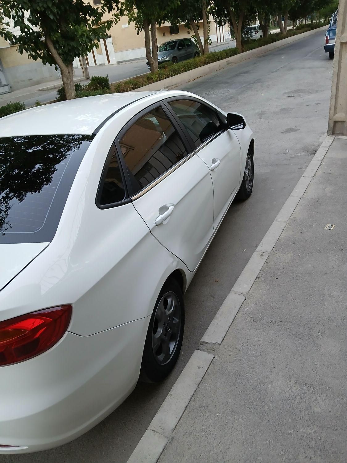 جک J4 اتوماتیک ساده - 1400