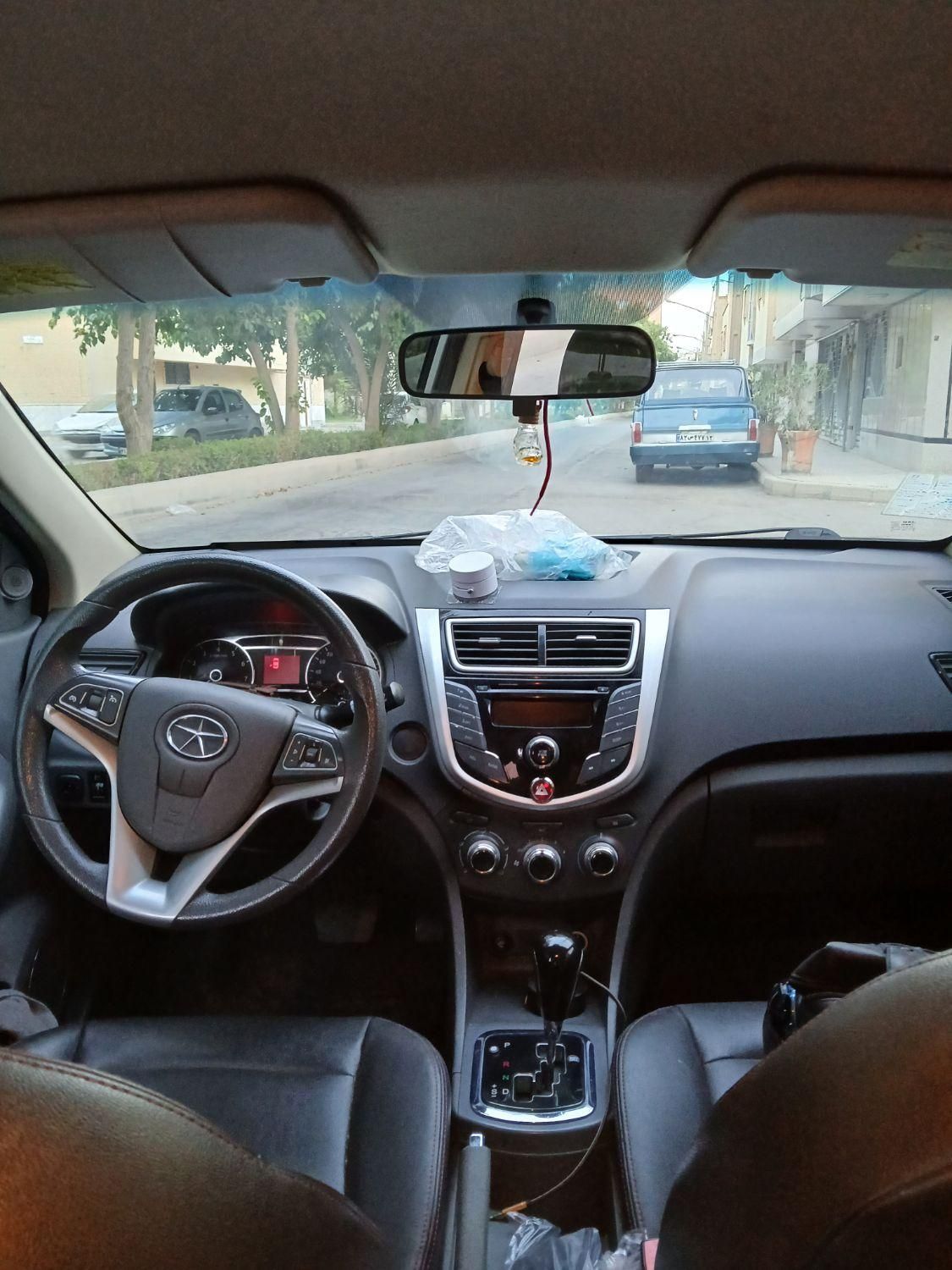 جک J4 اتوماتیک ساده - 1400