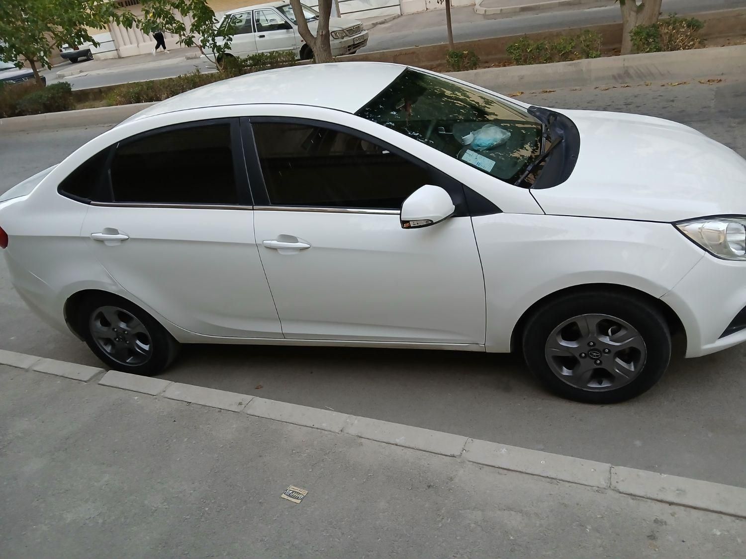 جک J4 اتوماتیک ساده - 1400